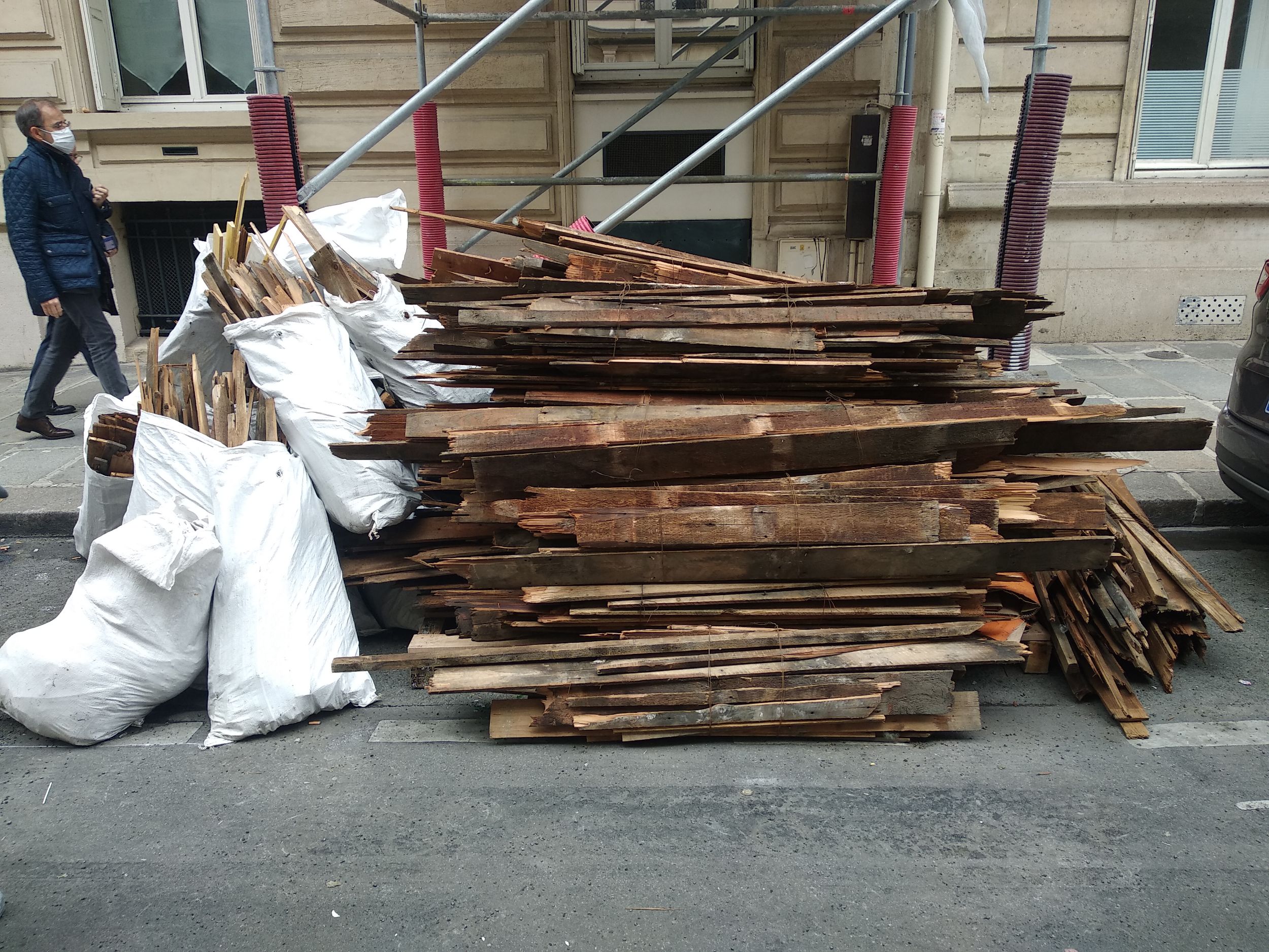 Le dépôt des déchets triés va devenir gratuit grâce à la REP 2022 du Bâtiment